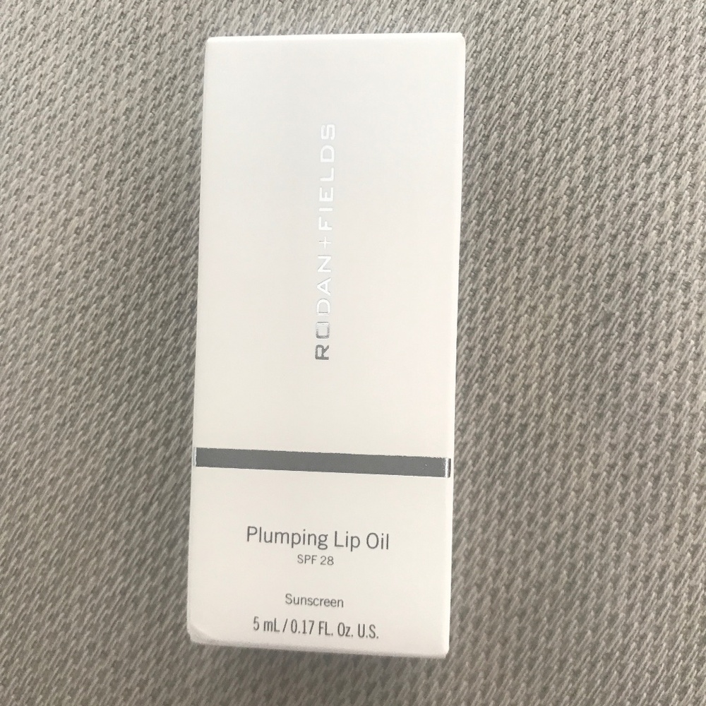BNIB Rodan + Fields Plumping Lip Oil SPF 28 • Peach